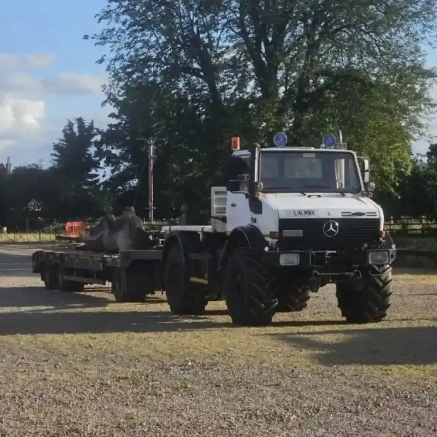 Unimog U2450